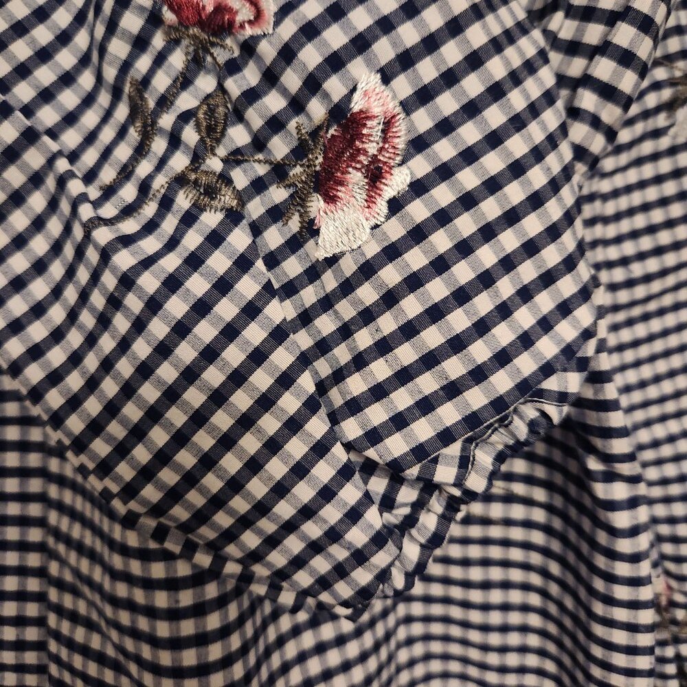 The Edit by Seventeen Navy White Gingham Floral Embroidered Romper Size Medium - Picture 6 of 9